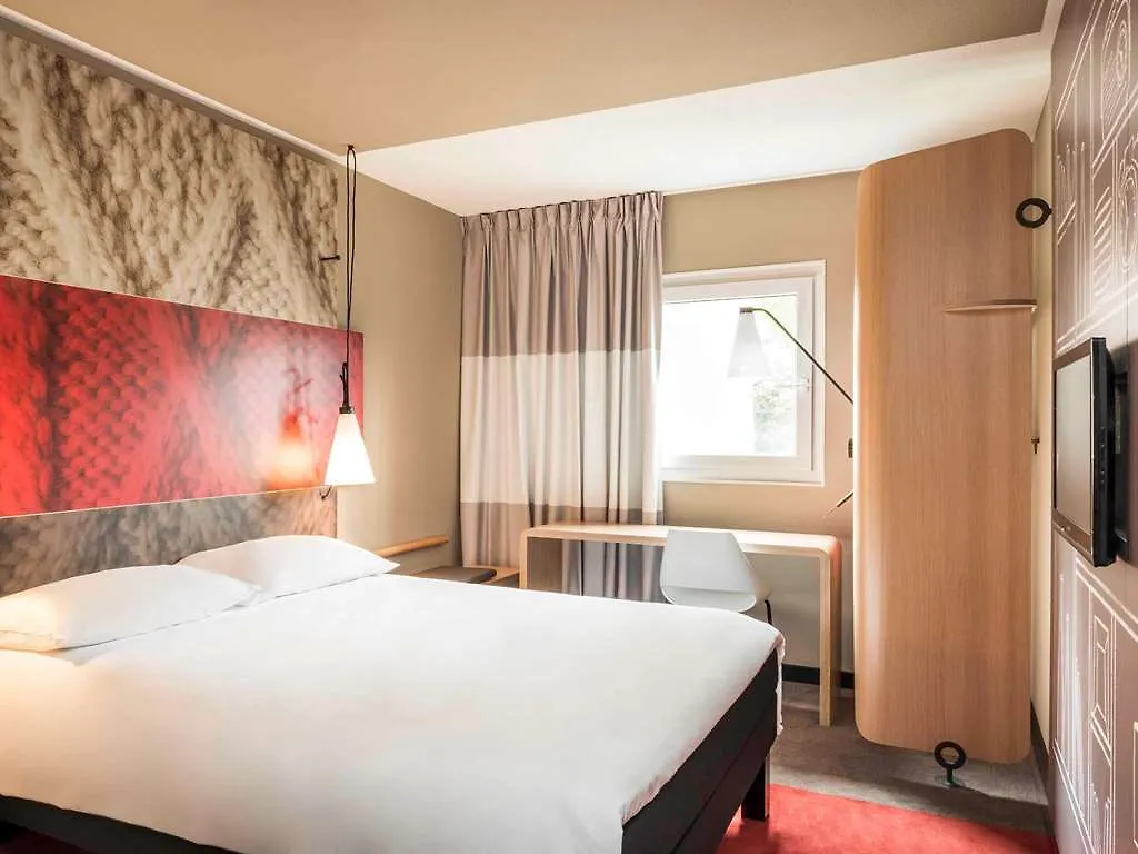 Hotel Ibis Paris Canal Saint Martin