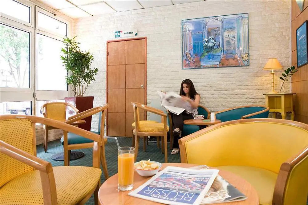 Ibis Paris Canal Saint Martin