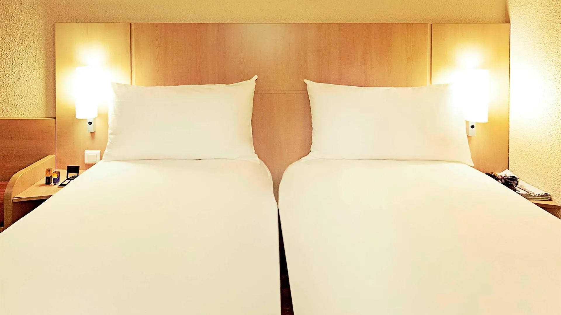 Ibis Paris Canal Saint Martin