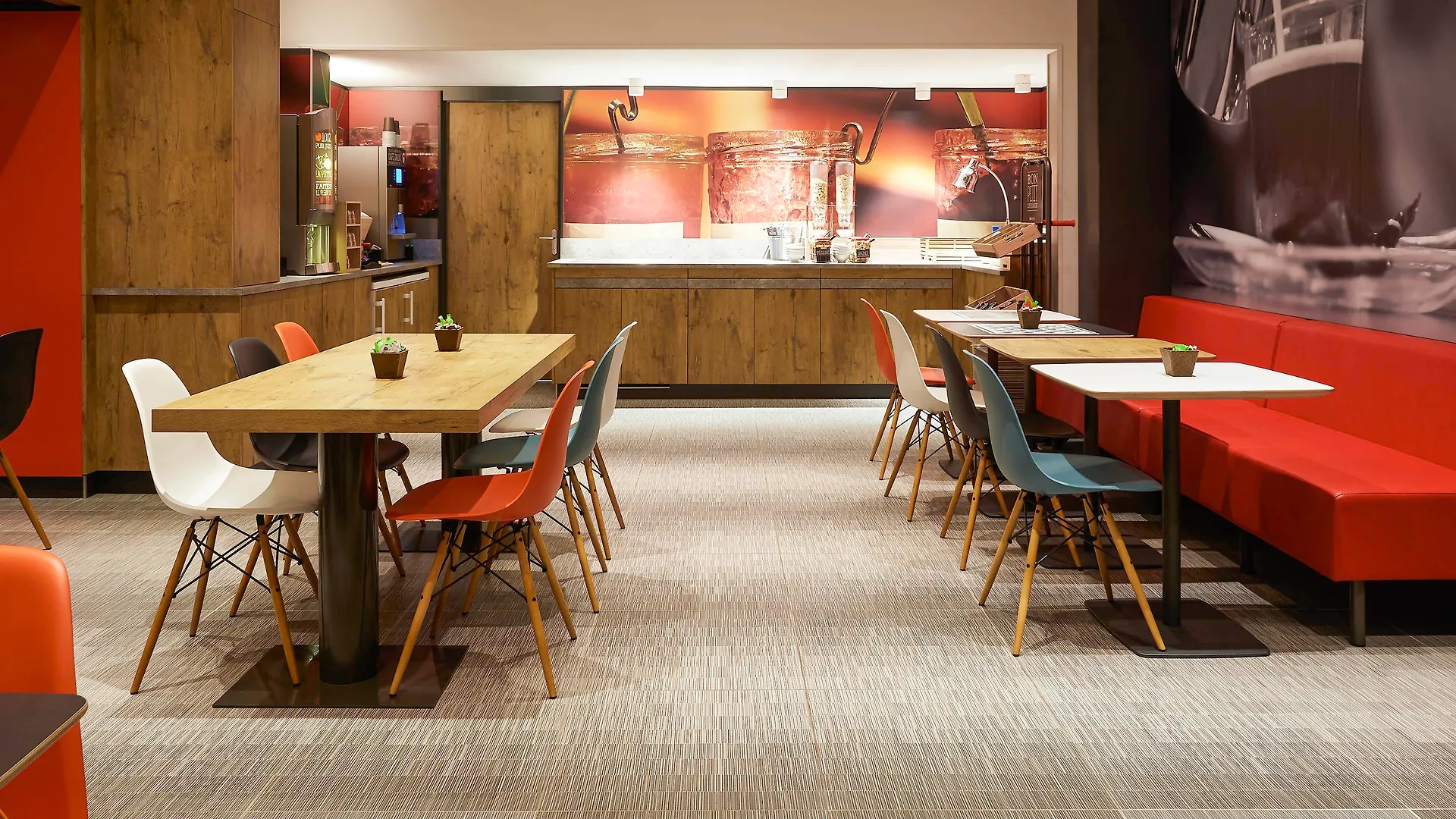 Hotel Ibis Paris Canal Saint Martin