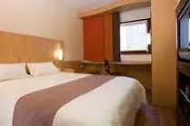 Ibis Paris Canal Saint Martin 3*,