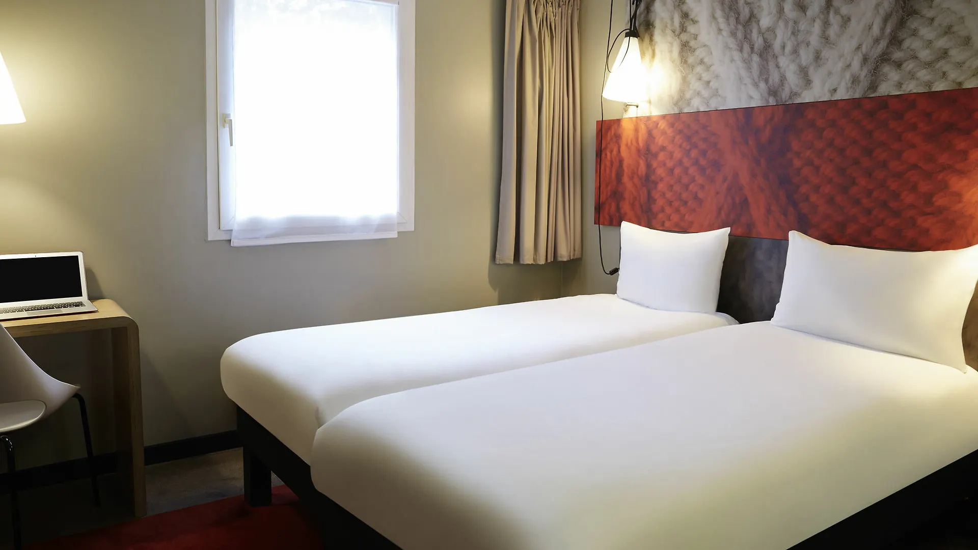 Hotel Ibis Paris Canal Saint Martin